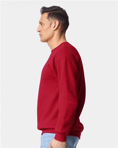 19000 Unisex Hammer Maxweight Crewneck Sweatshirt in 