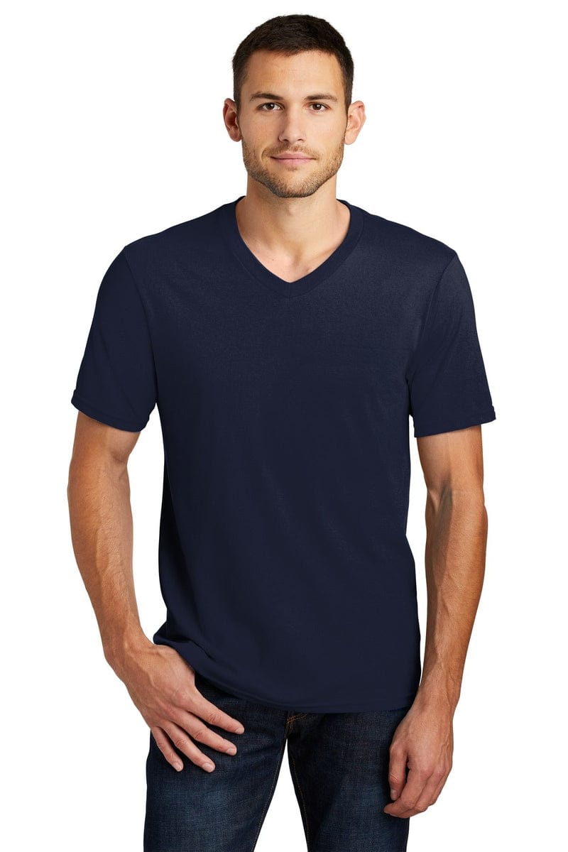 District DT6500 Very Important Tee, V-Neck in 