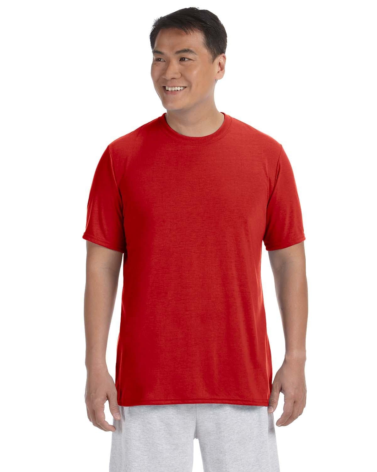 Gildan 42000 Adult Performance T-Shirt in Red