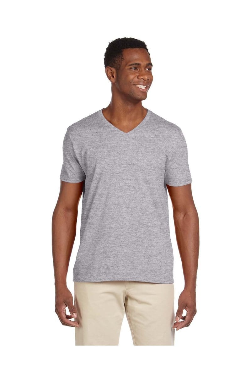 Gildan G64V Softstyle V-Neck in 