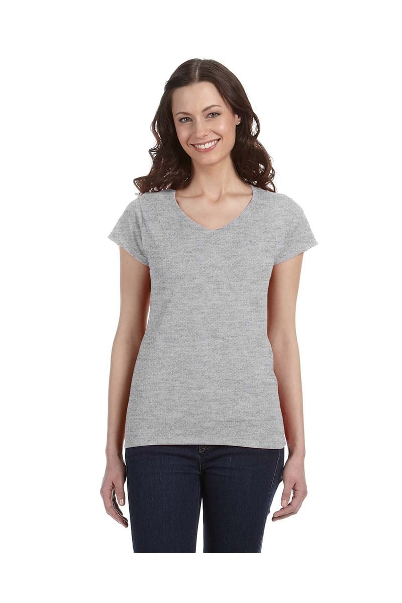 Gildan G64VL Softstyle Fitted V-Neck T-Shirt in 