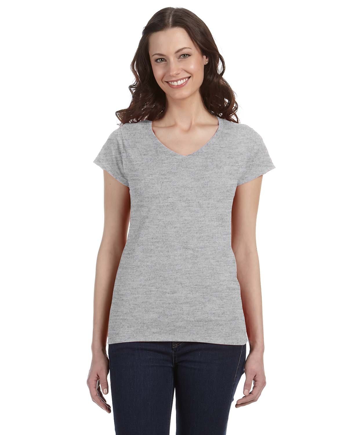 Gildan G64VL Softstyle Fitted V-Neck T-Shirt in 