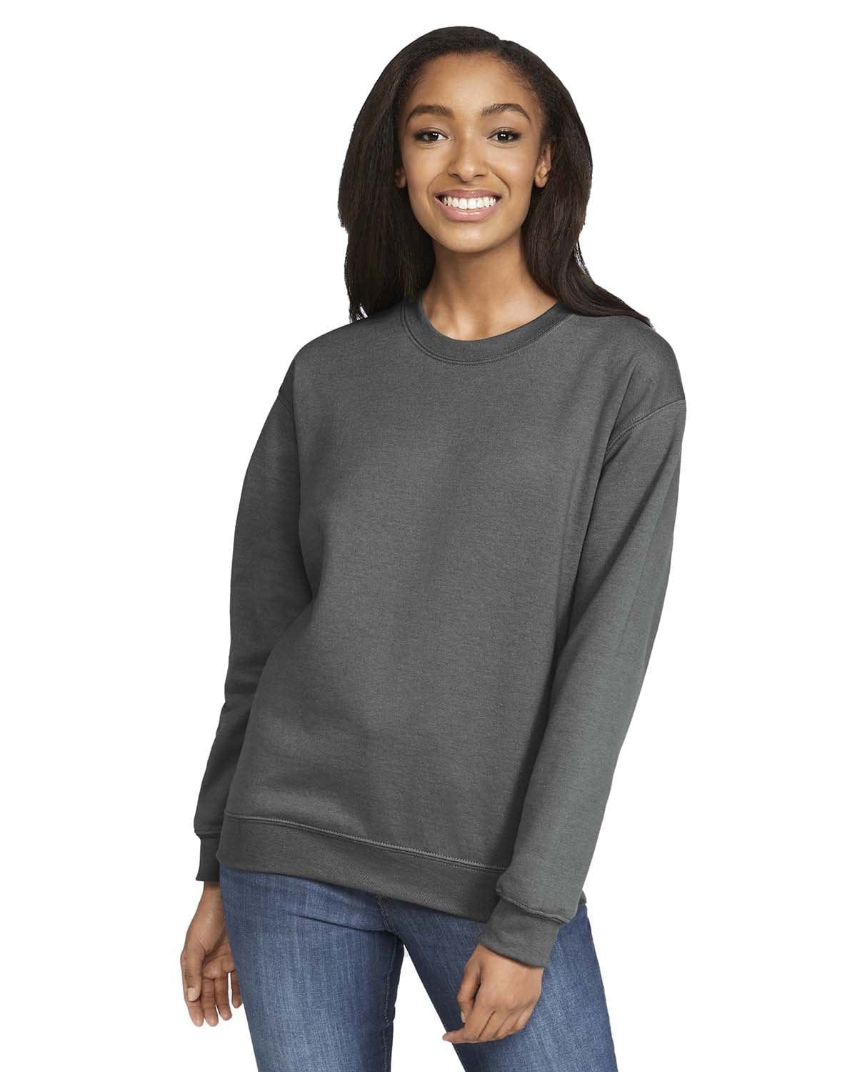 Gildan SF000 Adult Softstyle Fleece Crew Sweatshirt in 