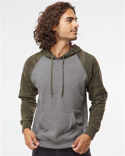 Independent Trading Co. PRM33SBP Unisex Special Blend Raglan Hooded Sweatshirt in Nickel Heather/ Forest Camo